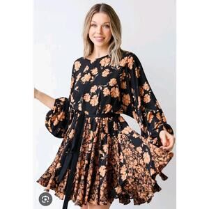 Mittoshop Map of Spring Mini Dress Long Sleeve Size S/M Rust Floral Loos Fit